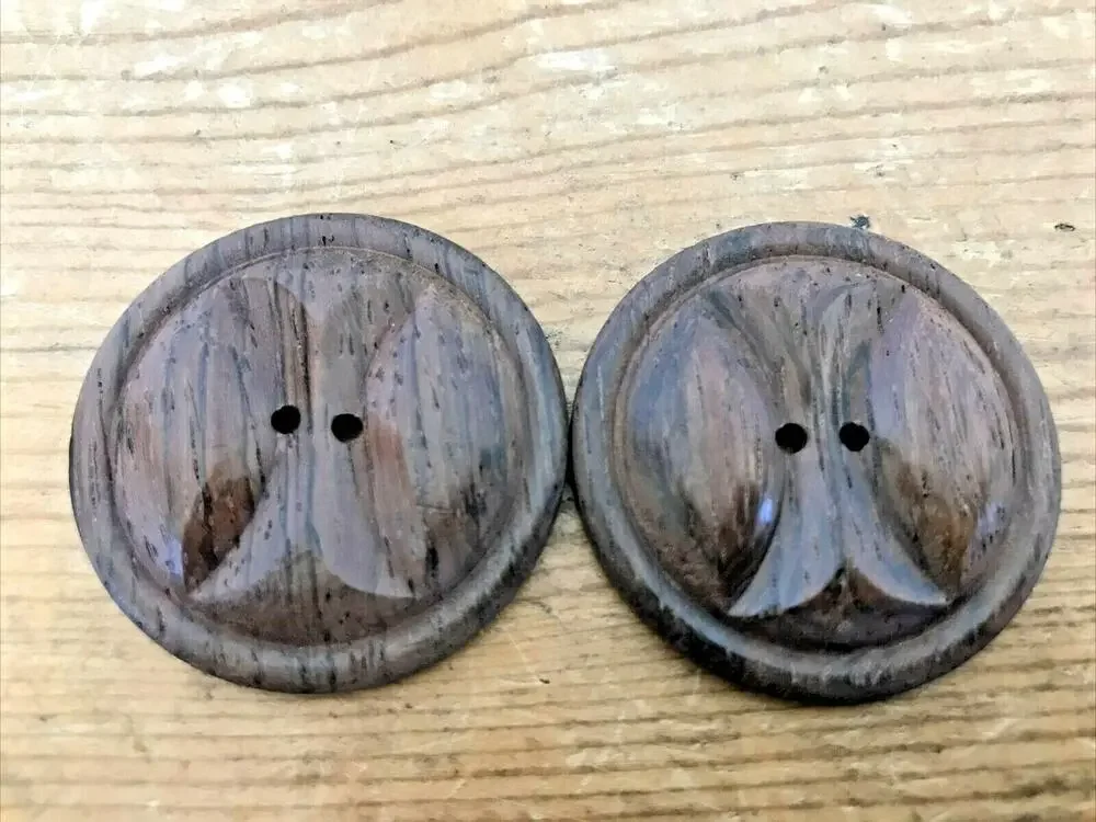 Vtg Pair Set Lot 2 Dark Brown Tropical Hard Wood Tiki Wooden Round Buttons 4cm